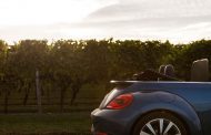New Beetle Cabriolet Comes to the Middle East for 365 Days of Sunshine
