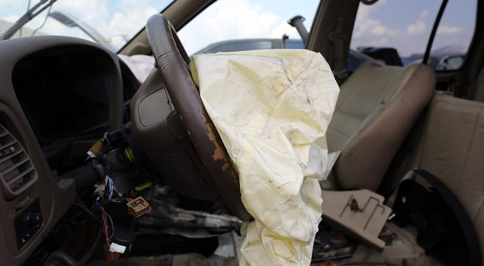 Nissan to Re-inspect Takata Airbags After Passenger Injury