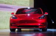 Tesla Model 3 Draws Huge Interest Before Debut