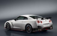 2017 Nissan GT-R NISMO takes GT-R to the Next Level