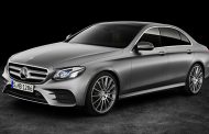 Mercedes E-Class Drivers Can Now Find Parking Without Sweat