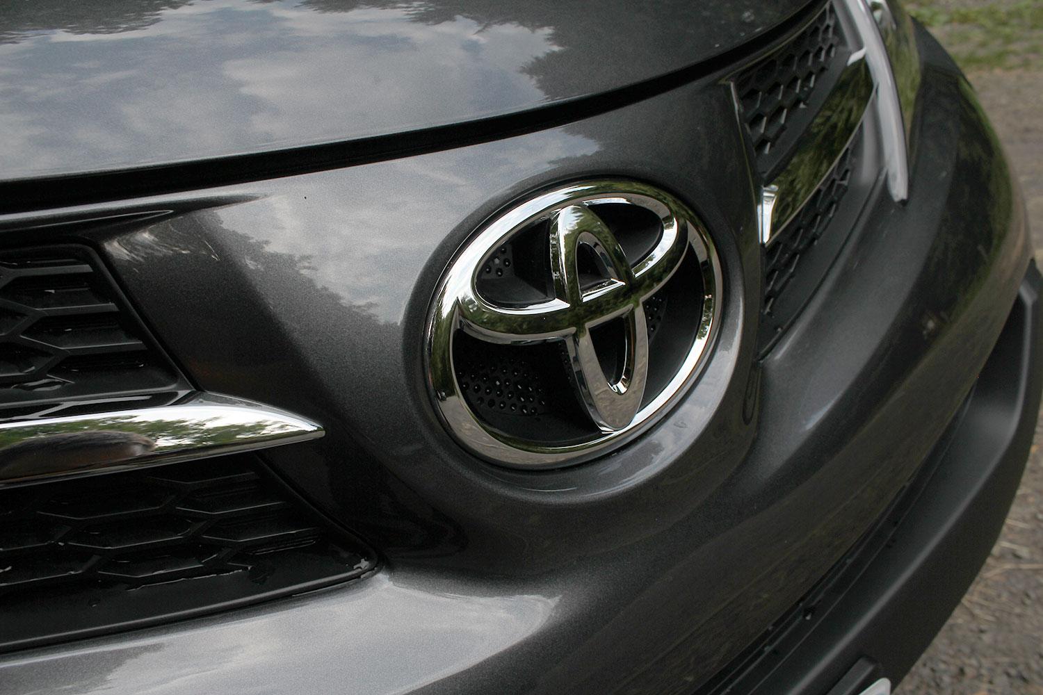 Toyota Files Patent for Device to Make Car Pillars Transparent