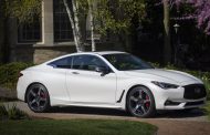 2022 INFINITI Q60 coupe complements captivating exterior with new BLACK EDITION and standard wireless Apple CarPlay compatibility