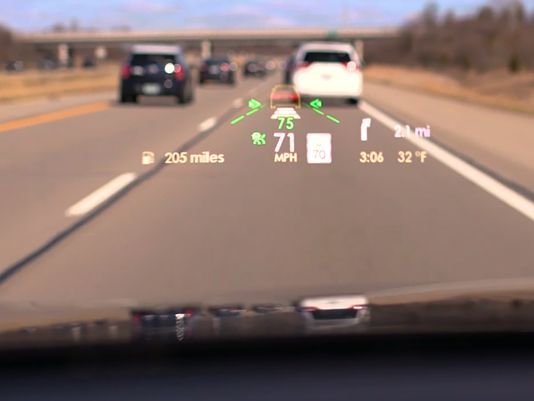 Lincoln Debuts Head-Up Display with Movie Theater Technology