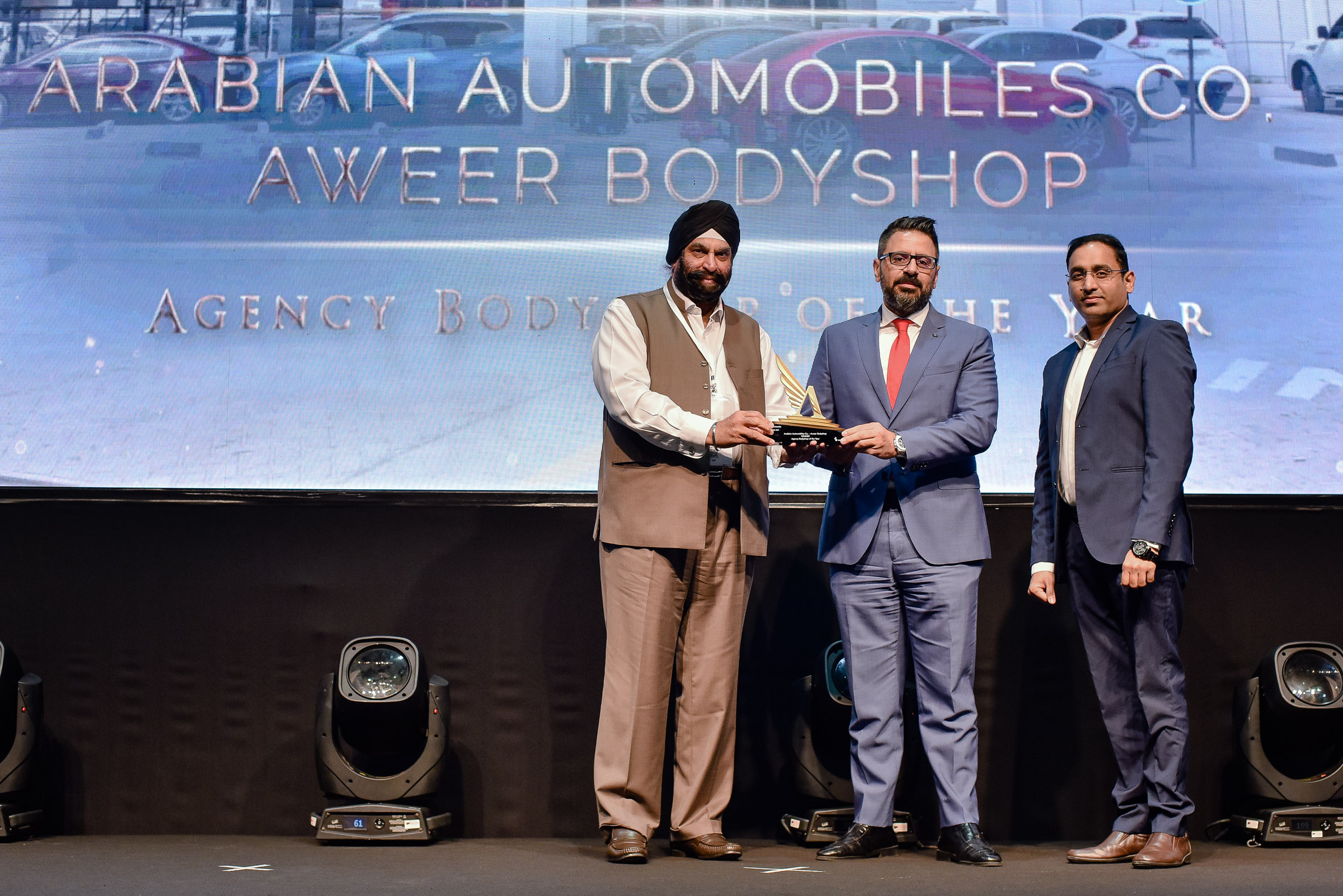 Arabian Automobiles wins two major awards: Agency Workshop of the Year, Agency Bodyshop of the Year at 2021 Automechanika Dubai Awards