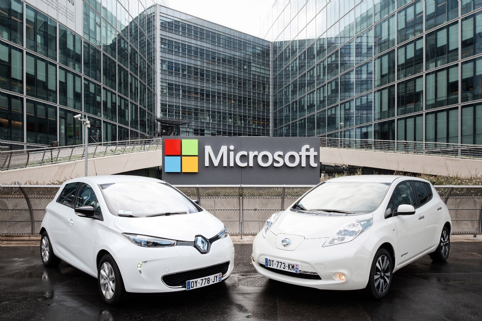 Renault-Nissan Teams up with Microsoft for Pursuing Connected Driving