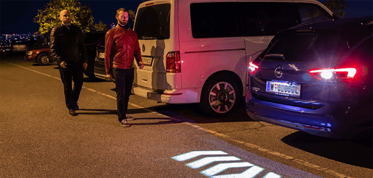 Less traffic accidents resulting in injury: Near-field projection increases road safety