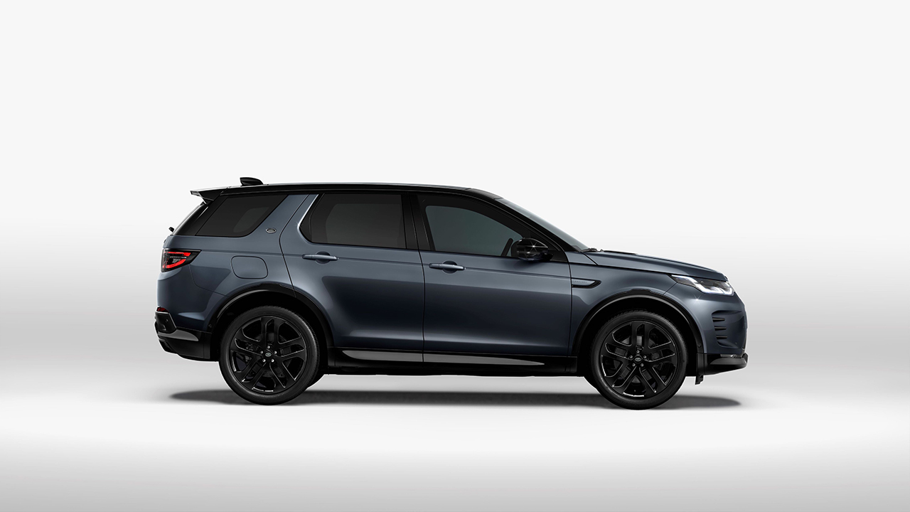 DISCOVERY SPORT WITH REDESIGNED MODERN LUXURY INTERIOR, INCREASED VERSATILITY AND STATE-OF-THE-ART TECHNOLOGY