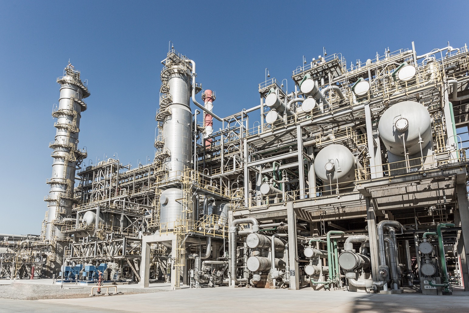 ENOC’s refinery wins ‘National and GCC O&G project of year’ award
