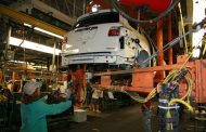 US Auto Factories Switch from Sedans to Trucks