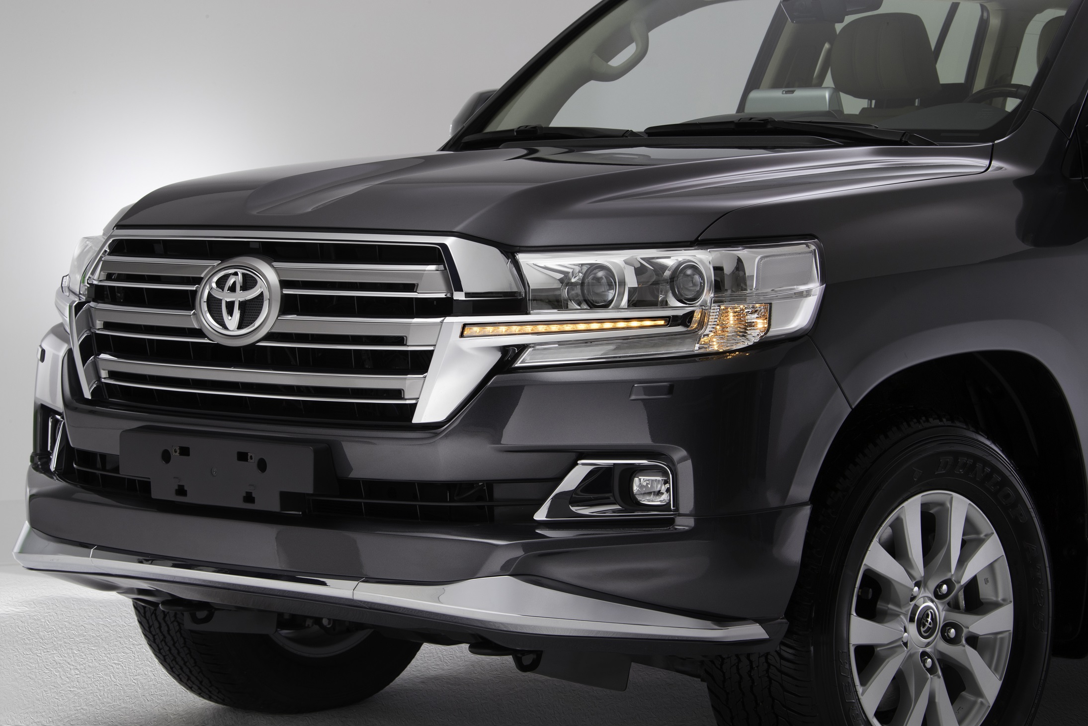 Toyota Land Cruiser Continues to Maintain Leadership Position with 2017 Model