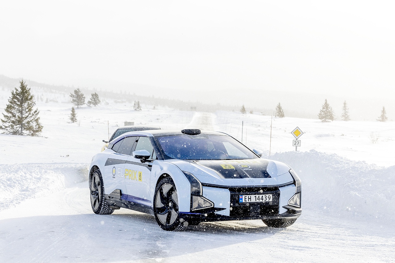 Human Horizons Breaks Records in World's Biggest EV Range Test with the HiPhi Z