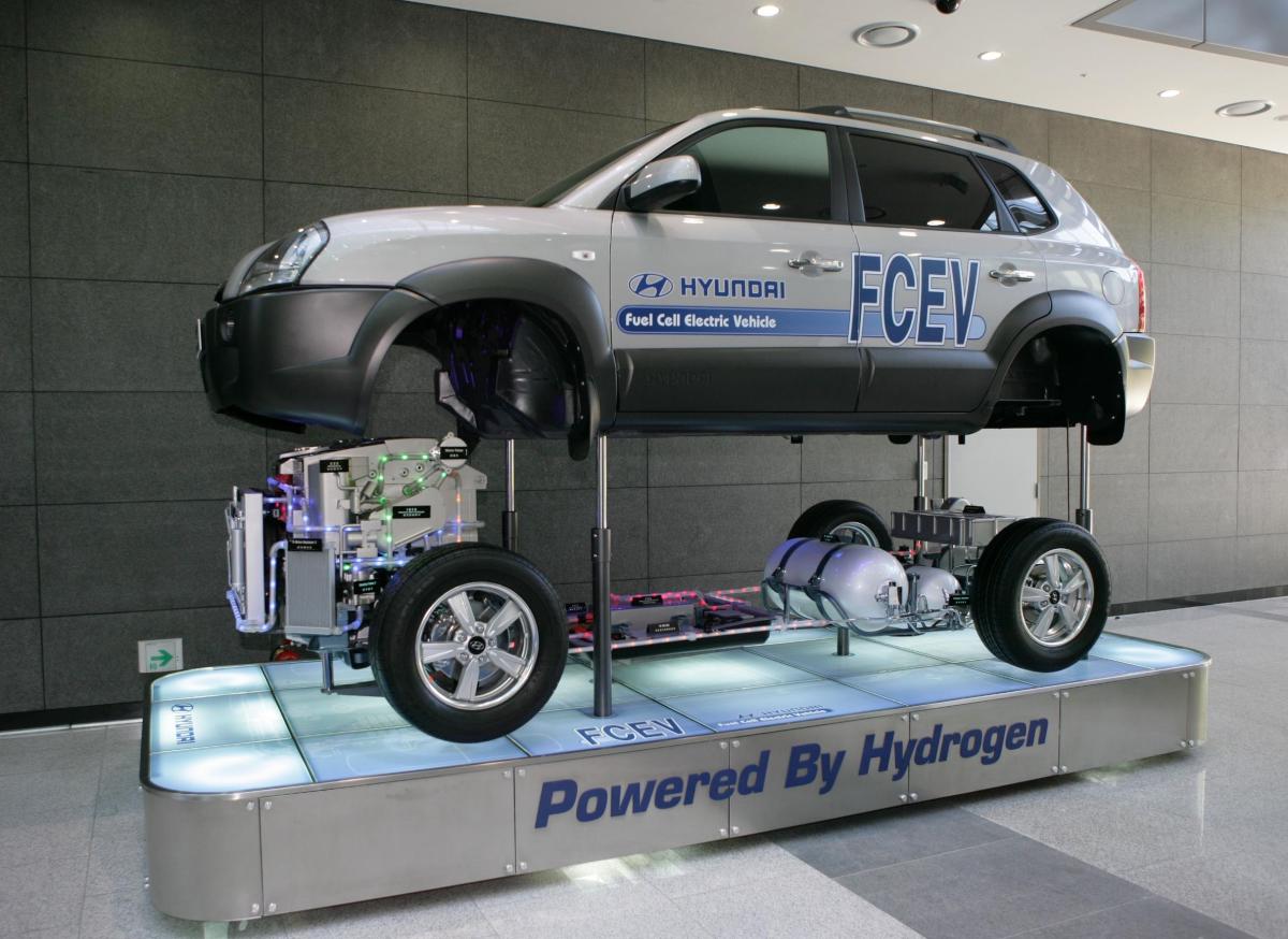 Stanford University Study Confirms Battery EVs Better Than Hydrogen Fuel Cell Vehicles