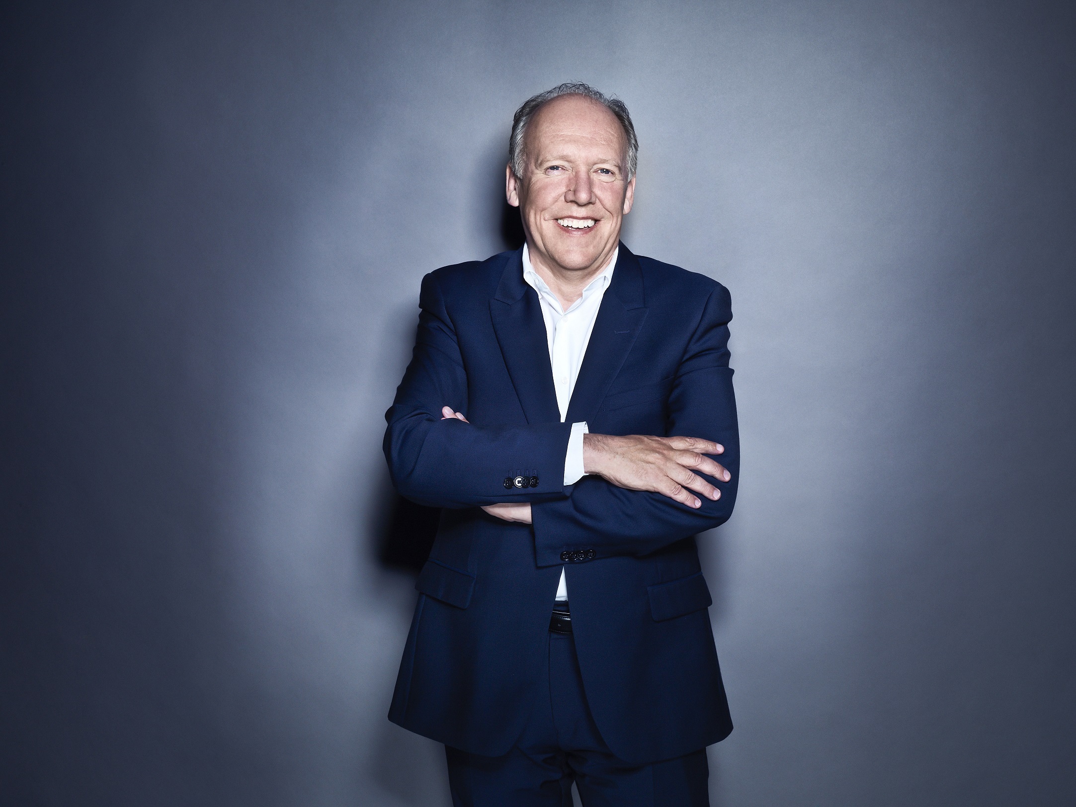 Ian Callum Receives London Classic Car Show Icon Award