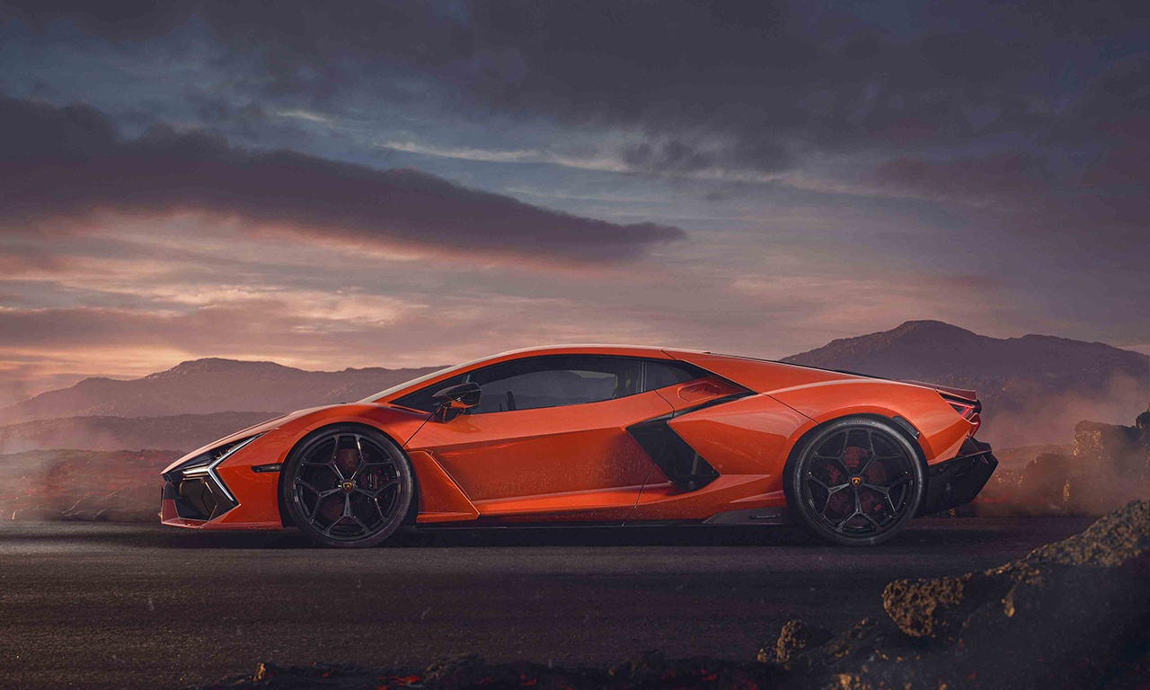 Bespoke High-Performance Bridgestone Tyres Unleash the New Lamborghini Revuelto’s Potential