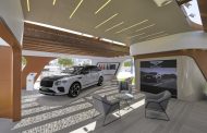 Al Habtoor Motors unveils its latest Bentley models at the Dubai International Boat Show