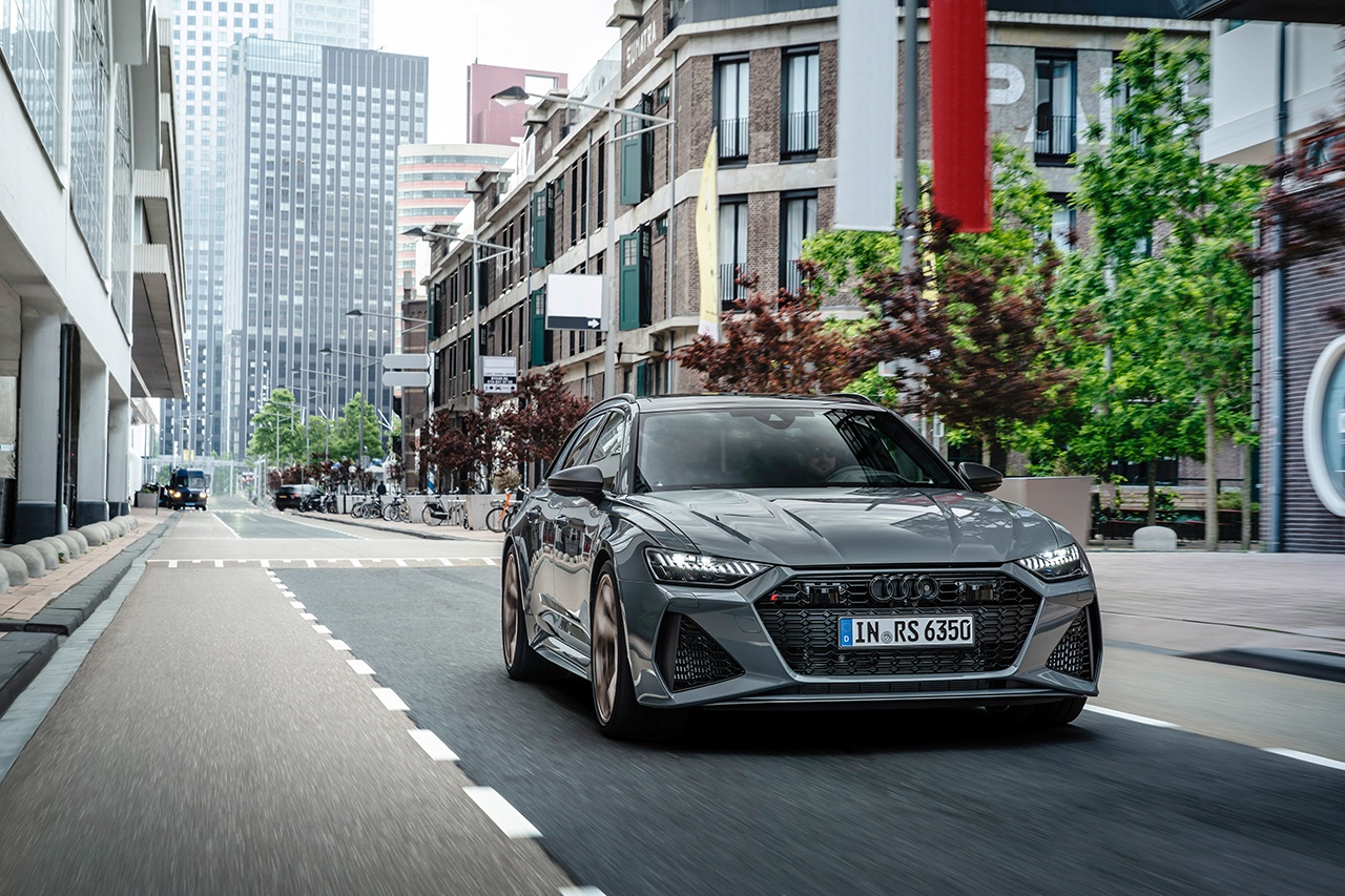Audi Relies on SportContact 7 Tyres for its  RS 6 Avant Performance