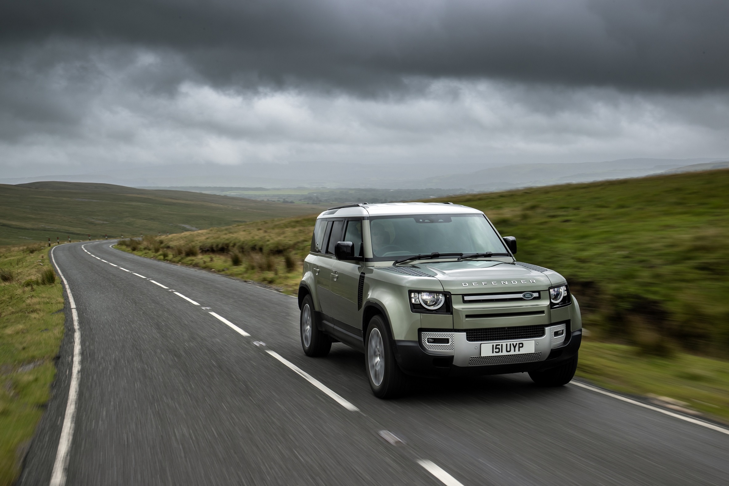 Jaguar land rover to develop hydrogen-powered defender fuel cell prototype