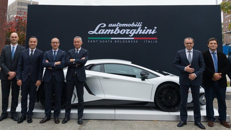 Lamborghini Teams Up with MIT to Develop Lighter Materials