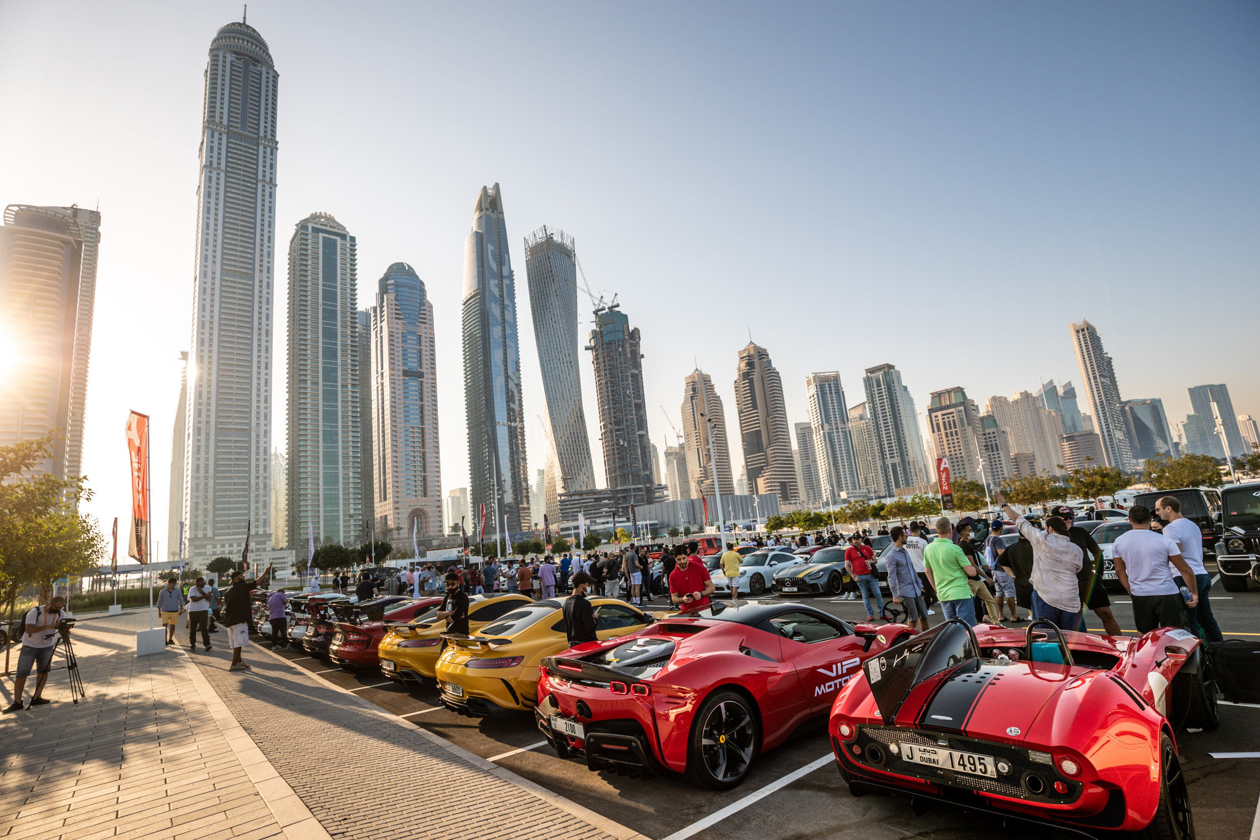 Dubai’s Passionate Car Community Unites For Spectacular Supercar Parade
