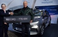 Hyundai Showcases Fuel-Cell Technology with Nexo Record