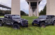 Oracle Lighting Unveils New Jeep Wrangler  & Jeep Gladiator Demo Vehicles