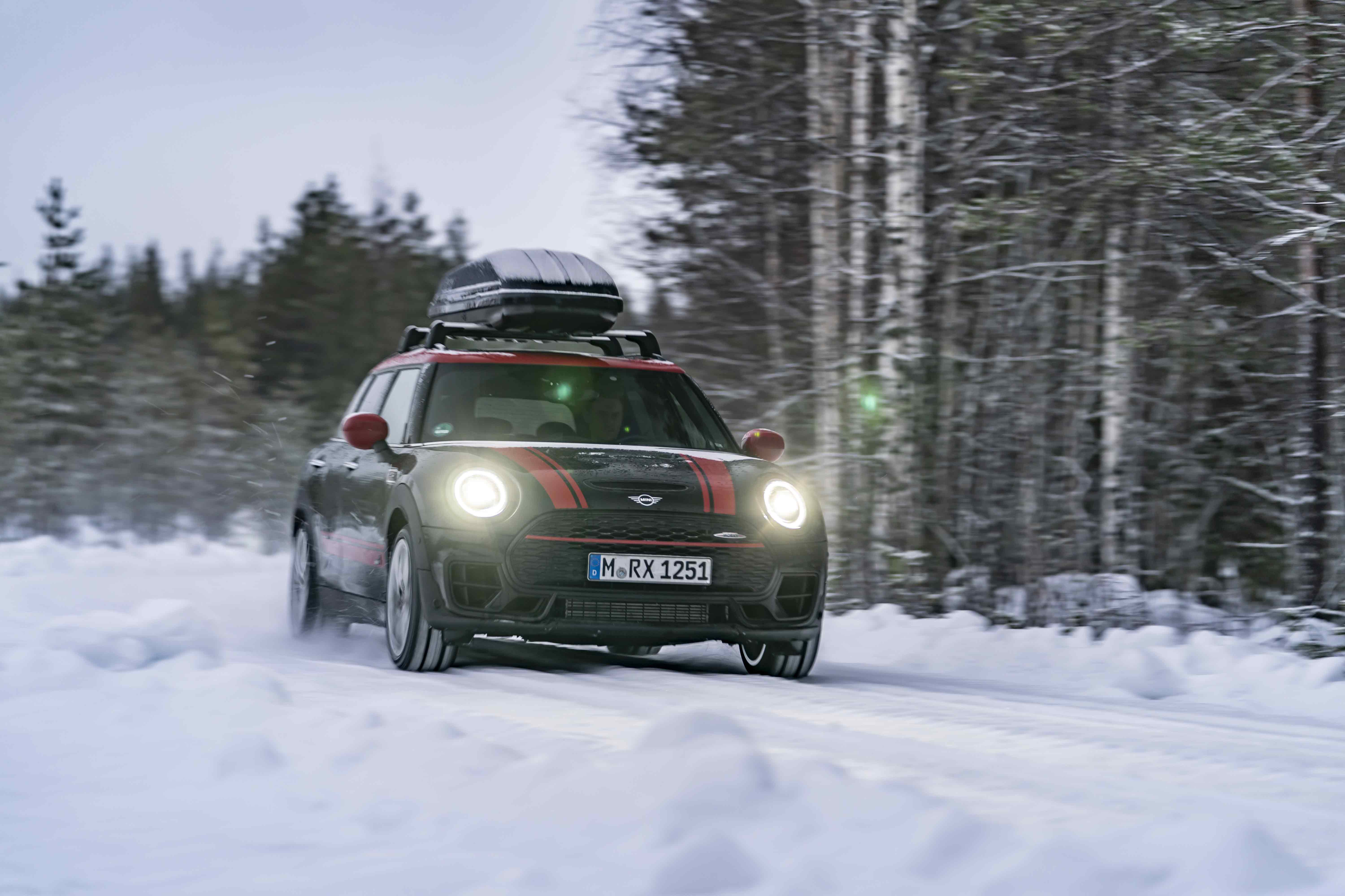 SLEIGH RIDE PROPELLED BY 306 HORSEPOWER THROUGH LAPLAND IN THE MINI JOHN COOPER WORKS CLUBMAN