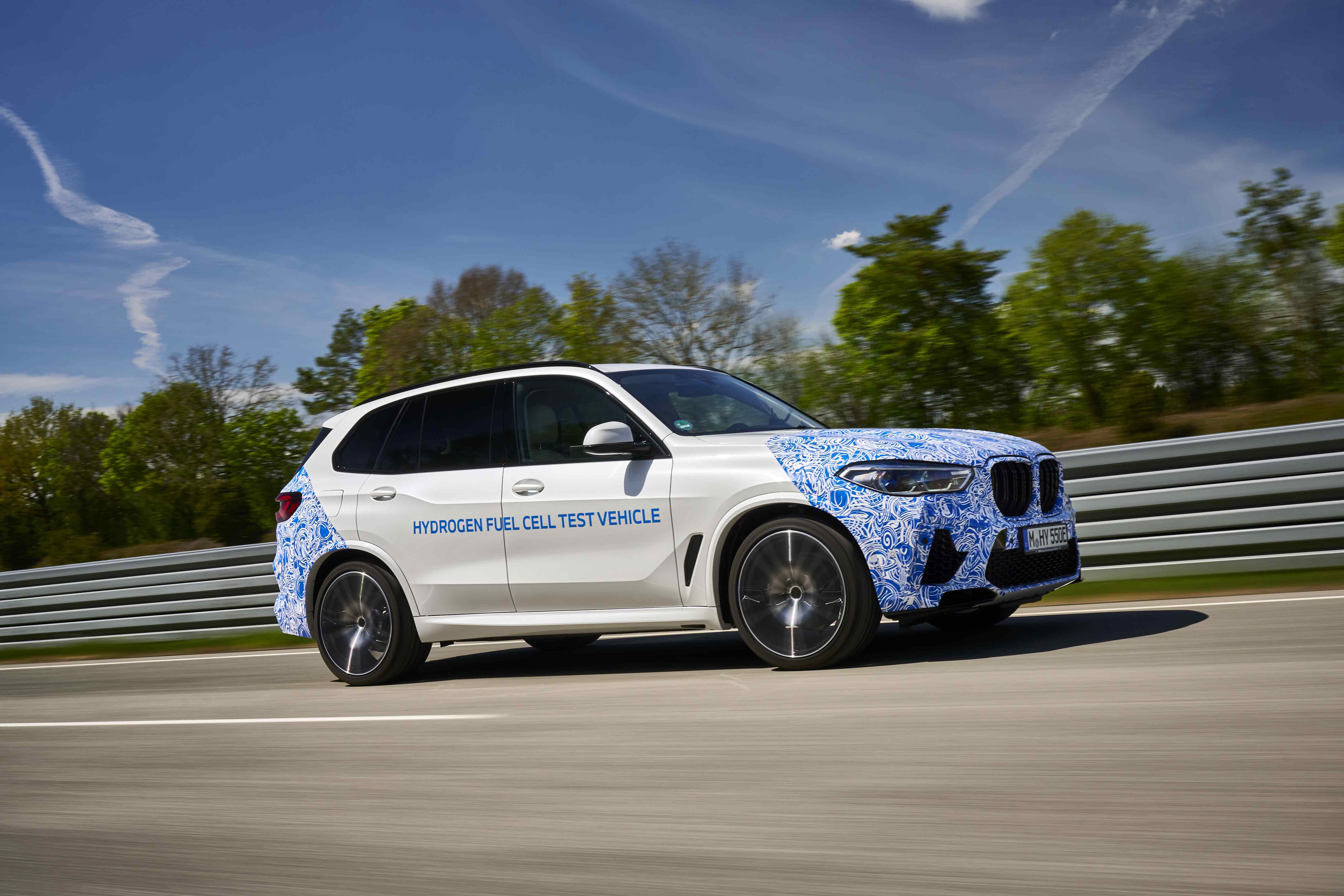 Everyday testing of BMW i Hydrogen NEXT with hydrogen fuel cell drive train begins