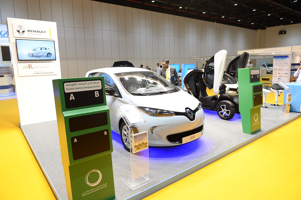 Arabian Automobiles Showcases Renault Electric Vehicles at WETEX 2016