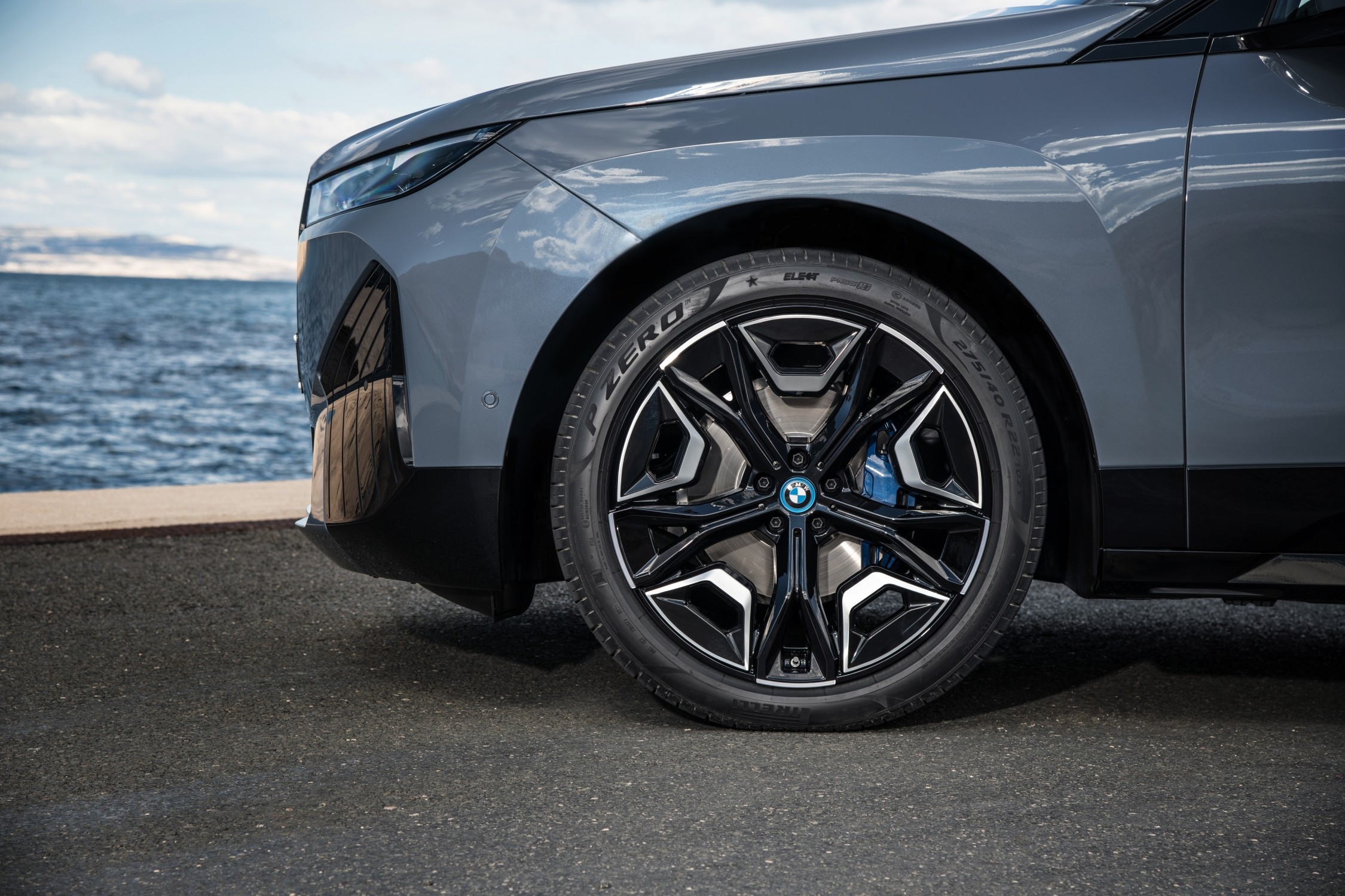 New Pirelli P Zero Elect Tyres For The All-Electric BMW Ix Bavarian Flagship