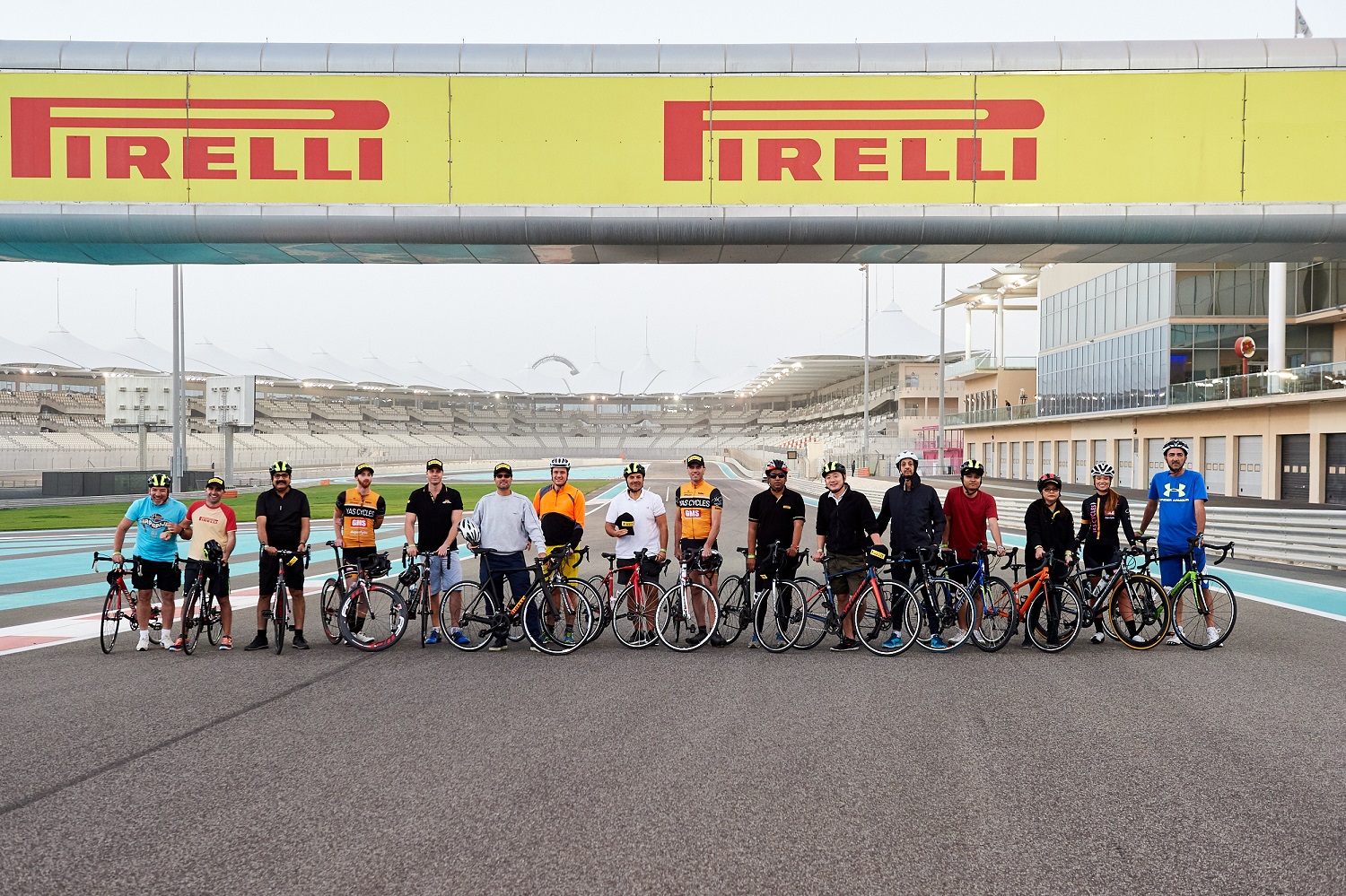 Pirelli Returns to Cycling with Velo Tires and Yas Cycles