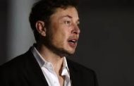 Shareholders Convince Musk Not to Make Tesla Private Company