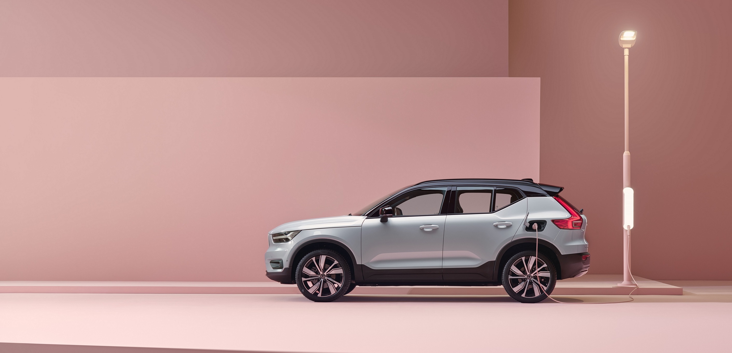 Trading Enterprises Volvo ‘Walks The Talk’ with the global launch of an exclusive sustainable sneaker on World Car-Free  Day