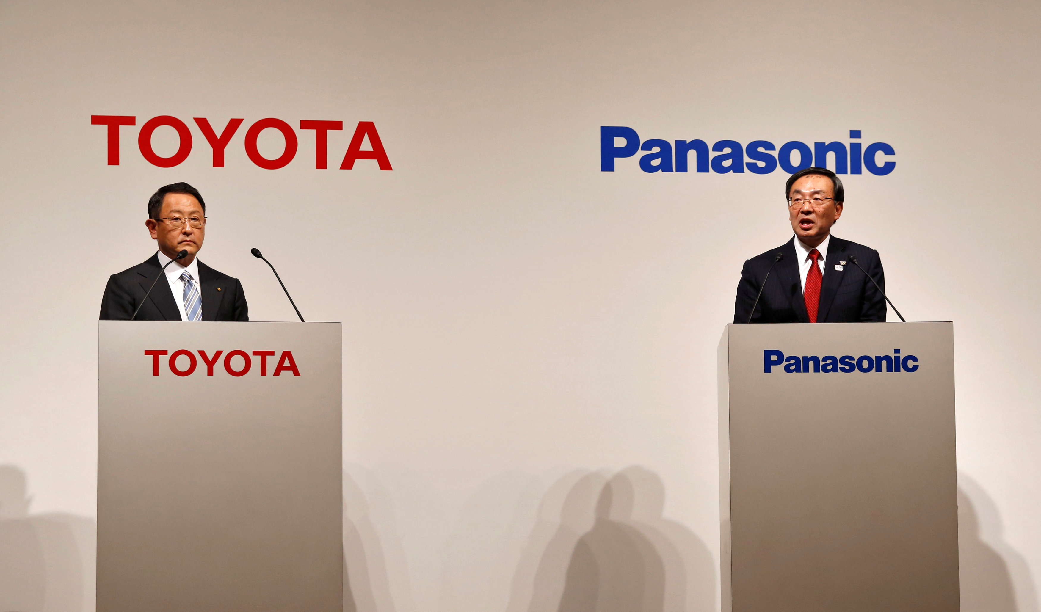 Toyota and Panasonic to Set up Joint Venture for EV Batteries