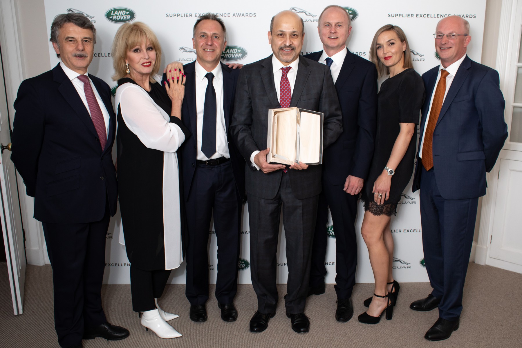 Visteon Wins Supplier Excellence Award from Jaguar Land Rover