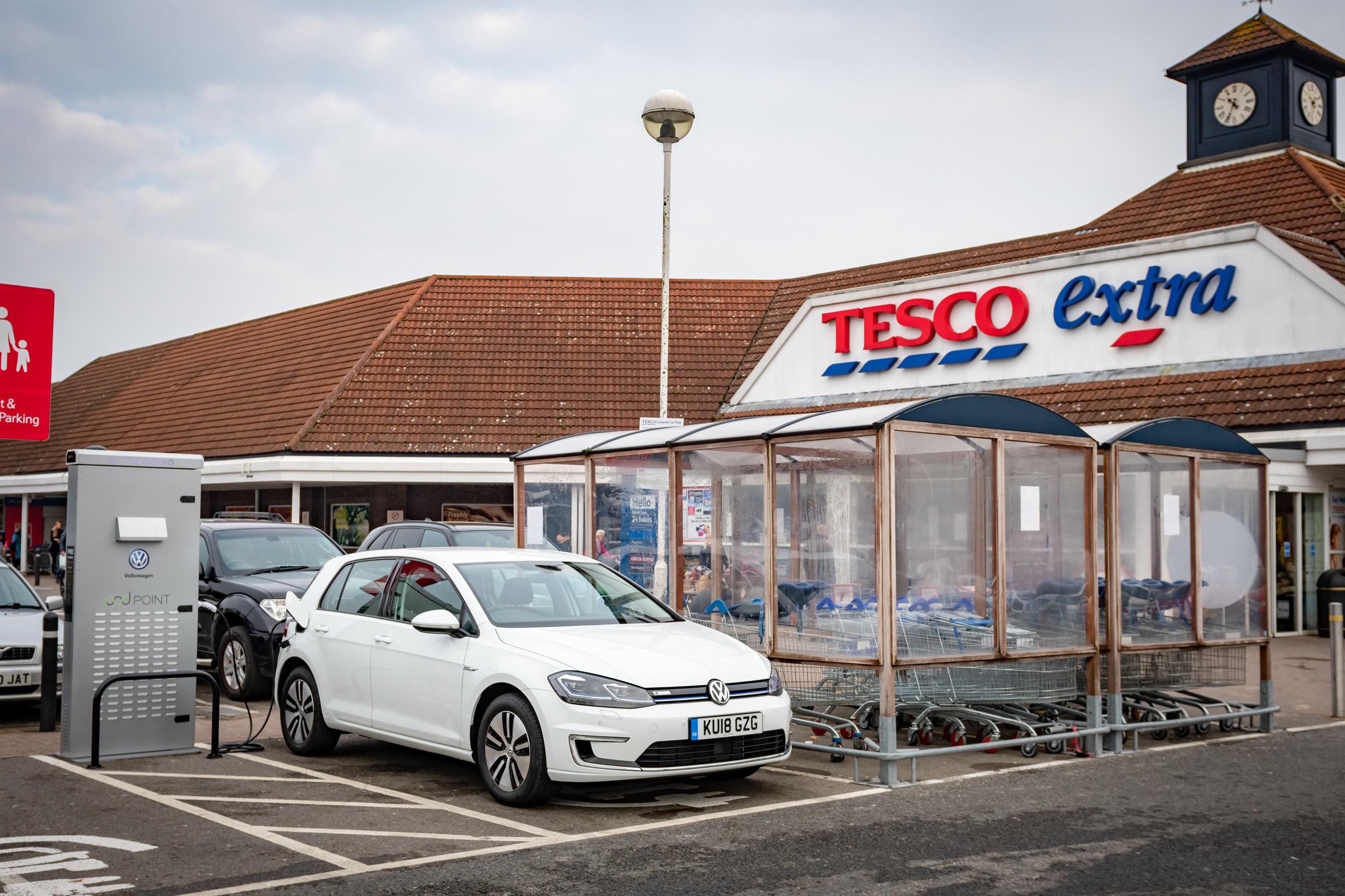 Volkswagen and Tesco to Build Biggest Free car-charging network in the UK