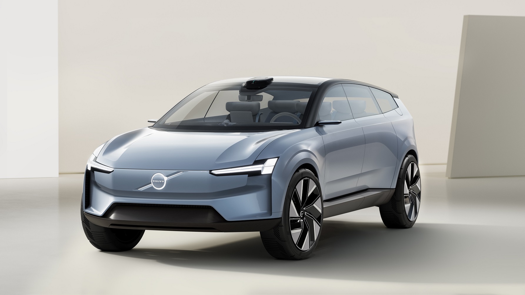 Volvo Cars to focus on range and fast charging for next generation of fully electric cars