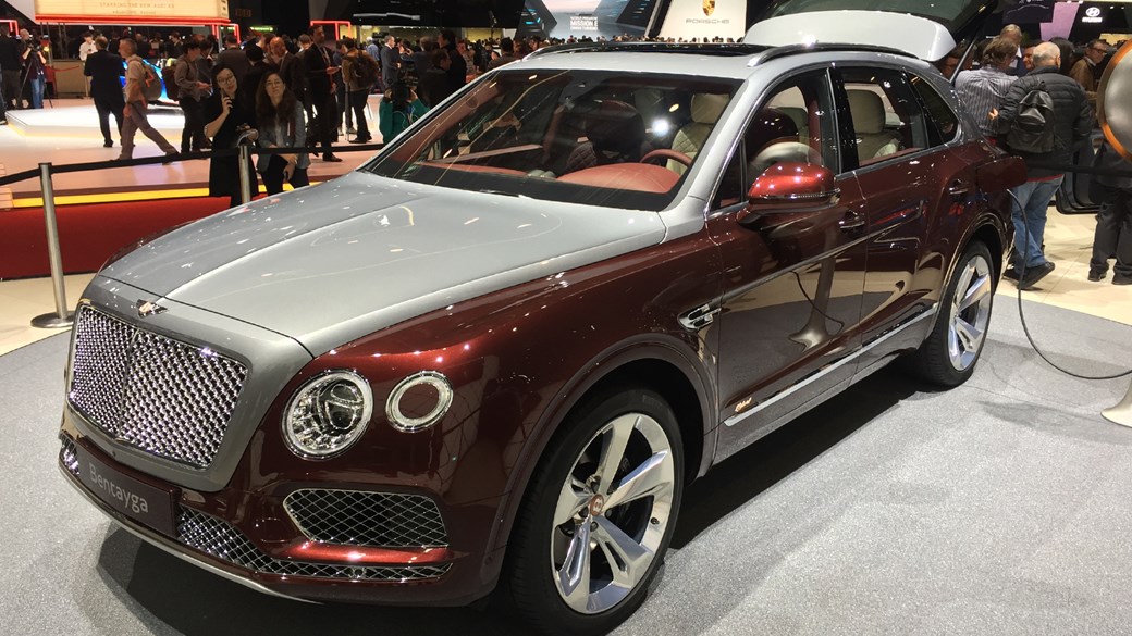 Bentley Debuts First Plug-In Hybrid
