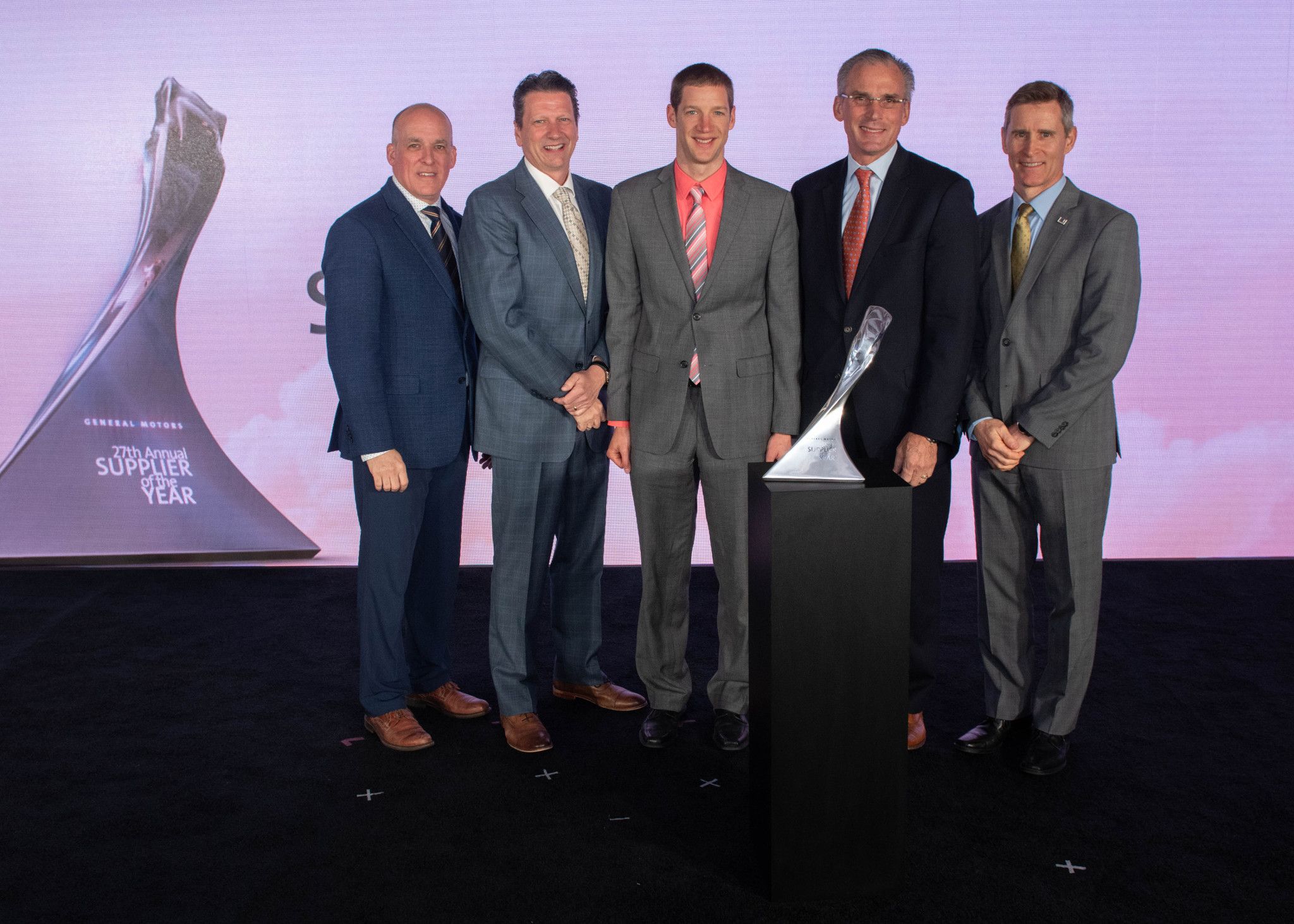 Continental Tire Receives GM Supplier of the Year Award