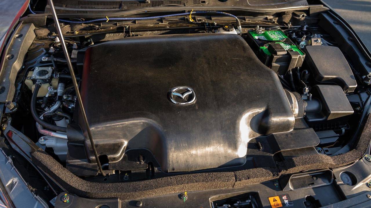 Mazda to Team up with Toyota for Innovative 6-Cylinder Engine